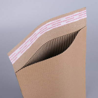 FCS Padded Envelopes 10x13 z samodzielnie uszczelniającym się taśmą klejącą