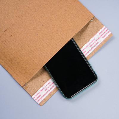 FCS Padded Envelopes 10x13 z samodzielnie uszczelniającym się taśmą klejącą