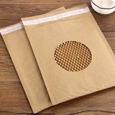 Biyodegradable Honeycomb Kraft Kağıt Posta Çantaları Hediye Paketlemesi İçin Şok emici