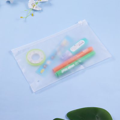 Zaopatrzenie w opakowania, torebki, plastikowe torby