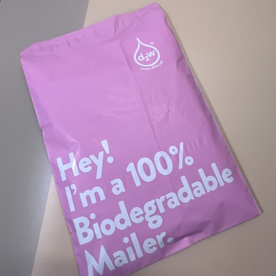 Sacs d'expédition biodégradables respectueux de l'environnement Solutions d'emballage compostable haut de gamme pour le commerce électronique durable Services postaux logistiques